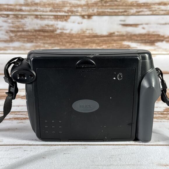 Fujifilm Instax 210 Wide Instant Film Camera – 95mm Lens – MISSING Battery Cover - Picture 4 of 6